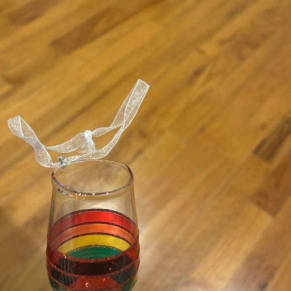 Rainbow glass ornament - Picture 3 of 4